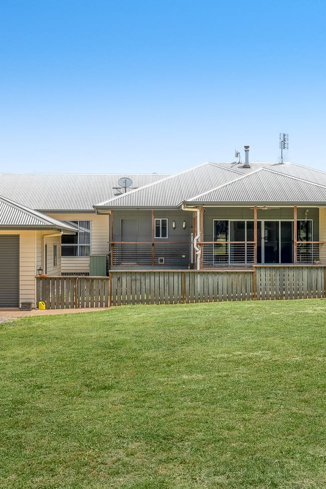 13 Rodeo Drive Meringandan QLD 4352