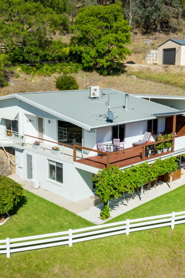 422 Simpson Road Kergunyah VIC 3691