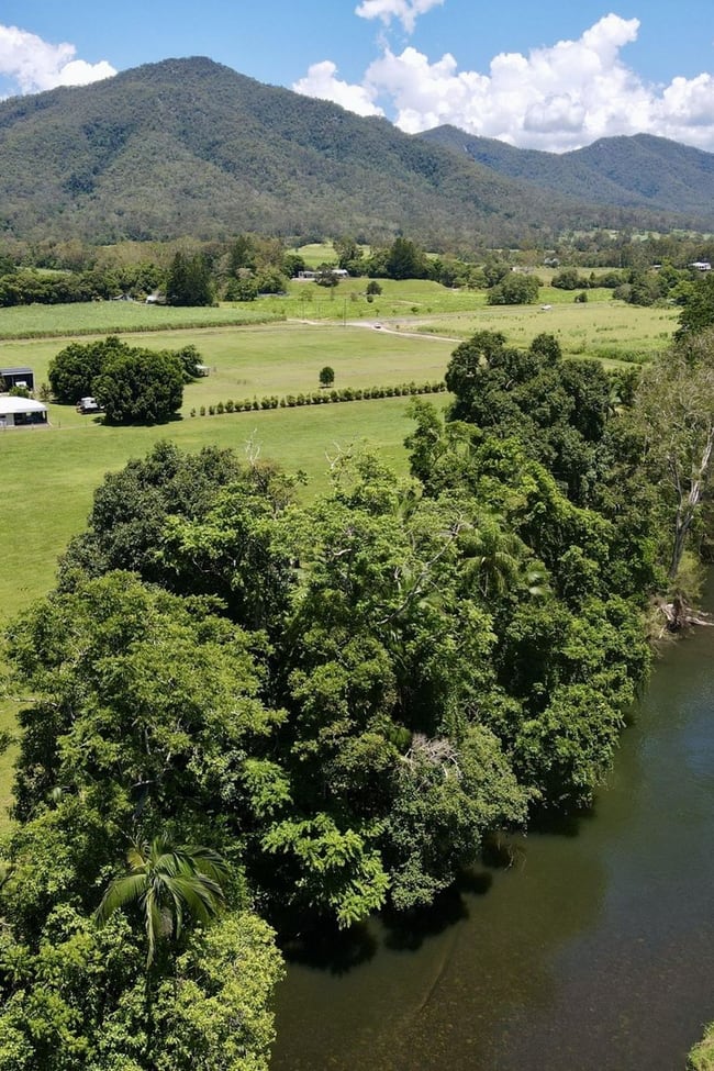 4816 Mackay eungella road Finch Hatton QLD 4756