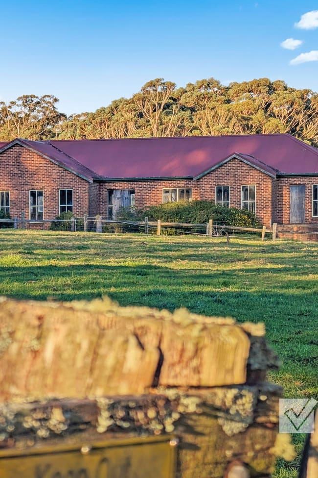 405 Fountaindale Road Robertson NSW 2577