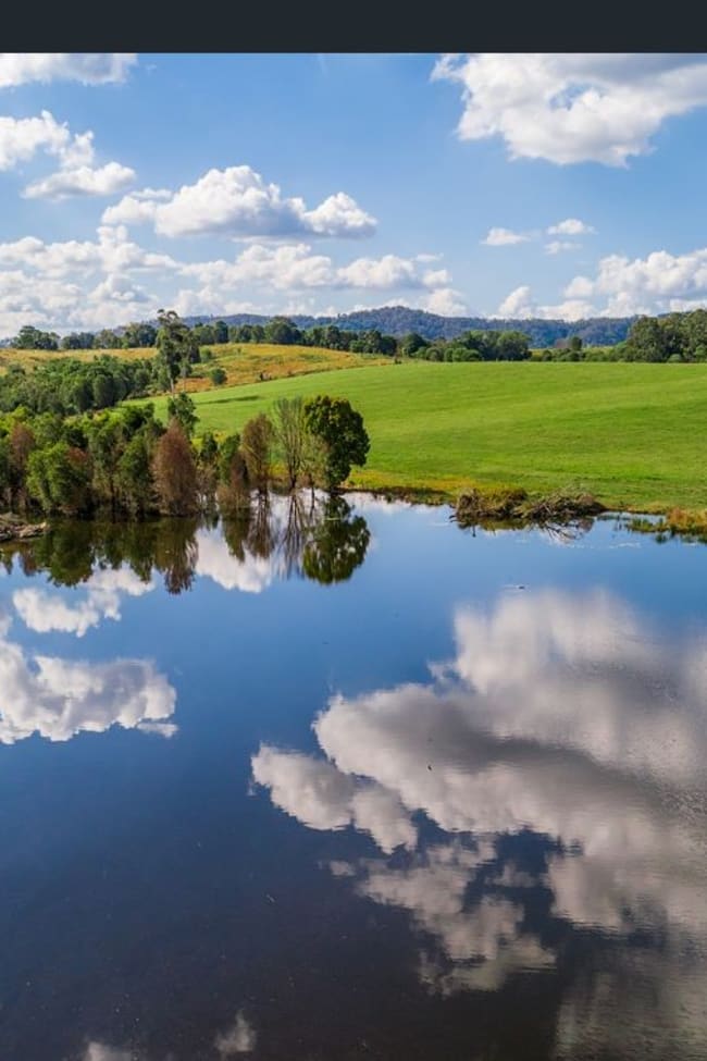 2433 Old Bruce Highway Coles Creek QLD 4570
