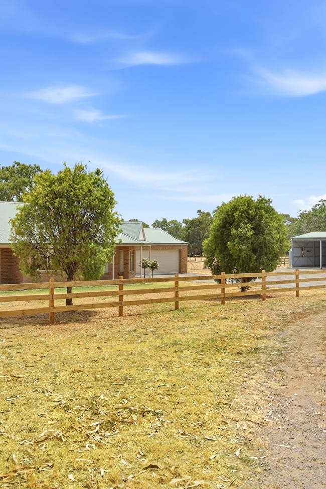 25 Stones Road Alexandra VIC 3714