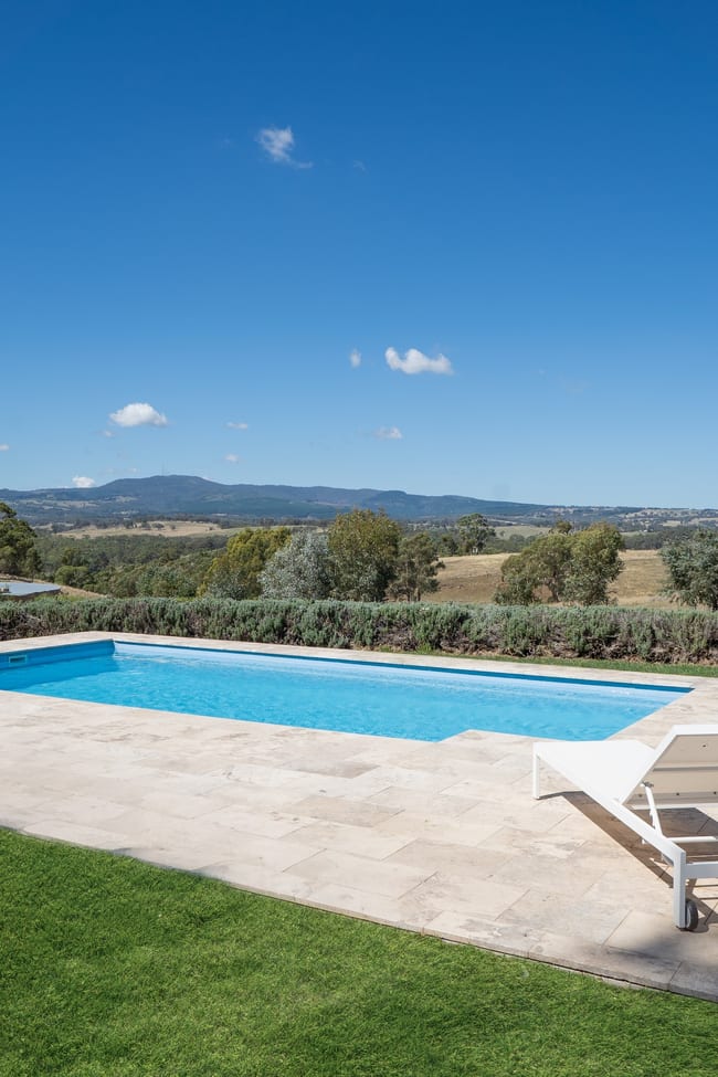 1827 The Escort Way Orange NSW 2800