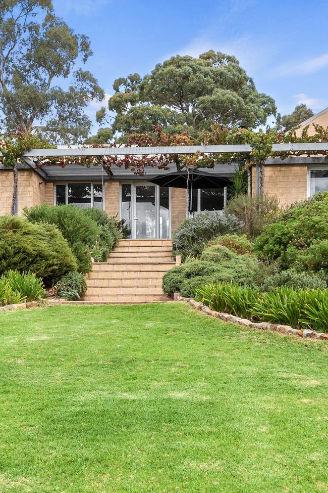 30 Gillentown Road Gillentown SA 5453