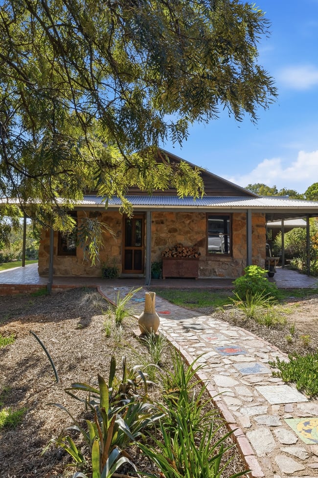 419 Old Coach Road Byawatha VIC 3678