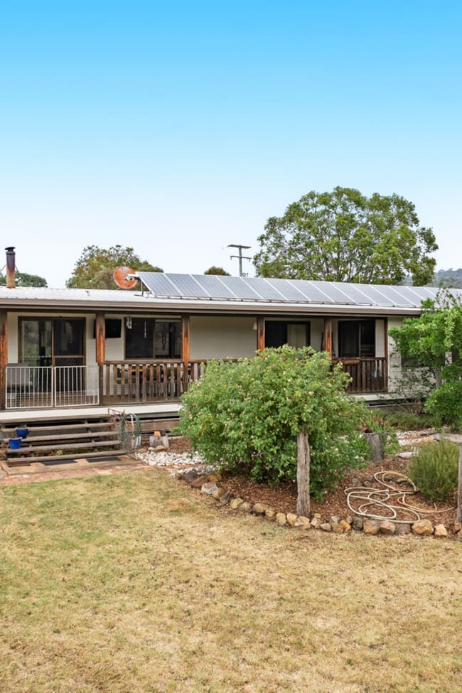 1325 Connolly Dam Road Silverwood QLD 4370