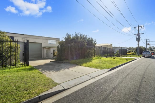 2/16 Kenji Street Mornington VIC 3931 2/16 Kenji Street Mornington VIC 3931
