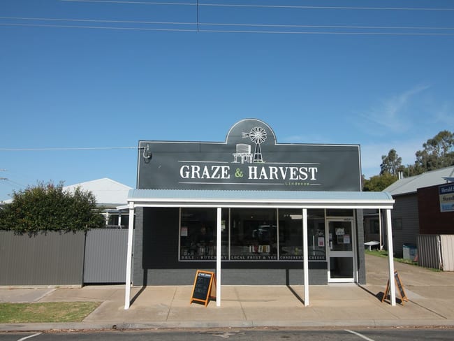 143 Main Road Lindenow VIC 3865 143 Main Road Lindenow VIC 3865