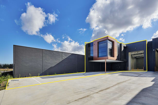 1/3 Palomo Drive Cranbourne West VIC 3977