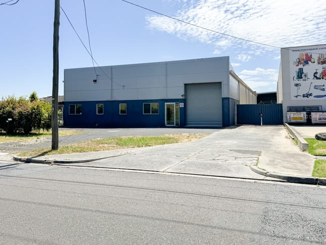 11 & 13 Olive Grove Keysborough VIC 3173 11 & 13 Olive Grove Keysborough VIC 3173