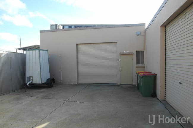 8/77 Thurralilly Street Queanbeyan East NSW 2620 8/77 Thurralilly Street Queanbeyan East NSW 2620