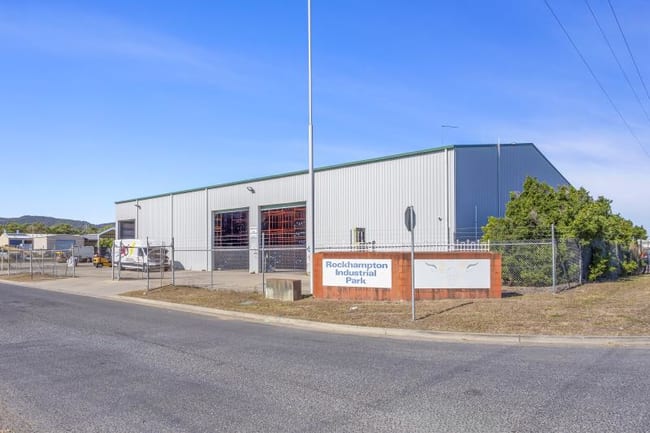 WHOLE OF PROPERTY/292-300 Alexandra Street Kawana QLD 4701