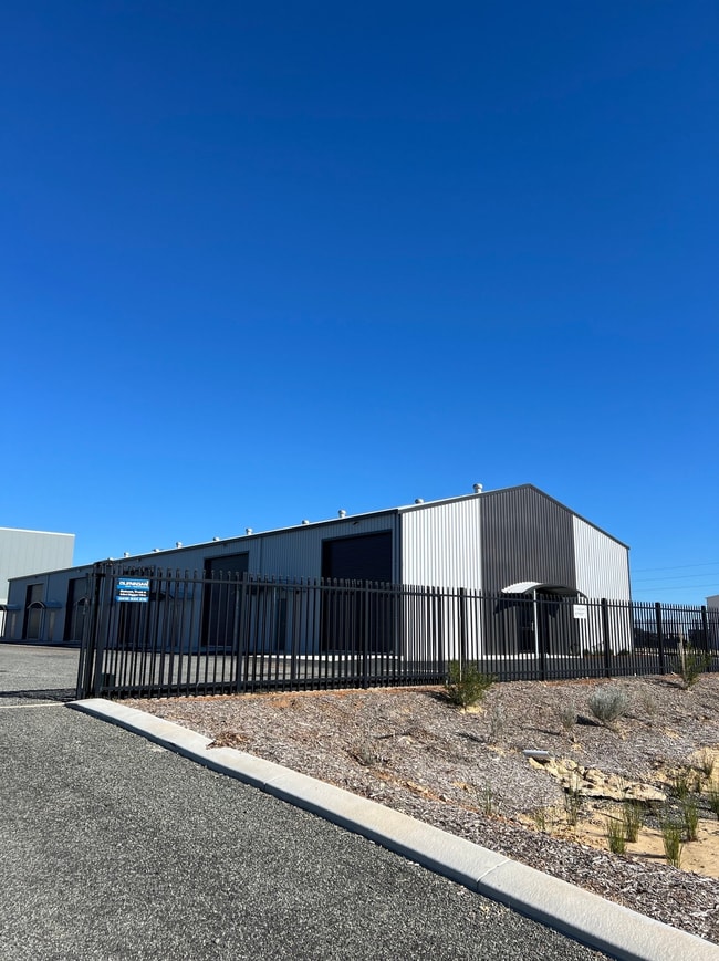 4/3 Yagan Street Pinjarra WA 6208 4/3 Yagan Street Pinjarra WA 6208