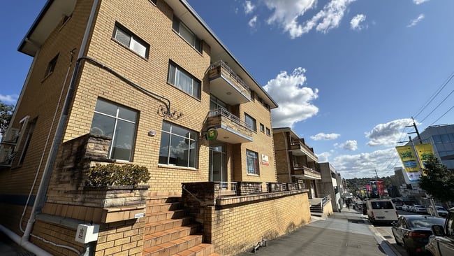 16/18 ROWE STREET Eastwood NSW 2122 16/18 ROWE STREET Eastwood NSW 2122