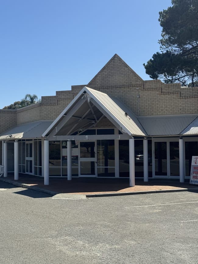 1 & 2/134 Le Souef Drive Kardinya WA 6163