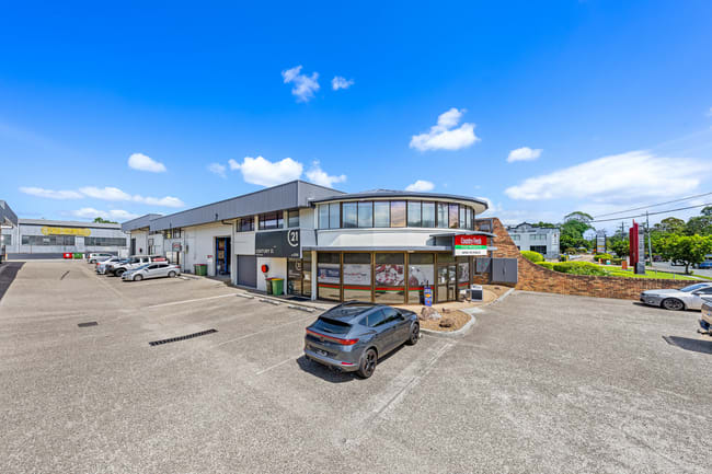 116-118 Compton Road Woodridge QLD 4114