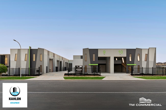 4 Ekreet Place Clyde North VIC 3978 4 Ekreet Place Clyde North VIC 3978