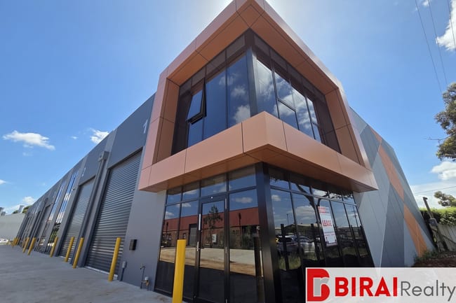 1/8 Collins Road Melton VIC 3337