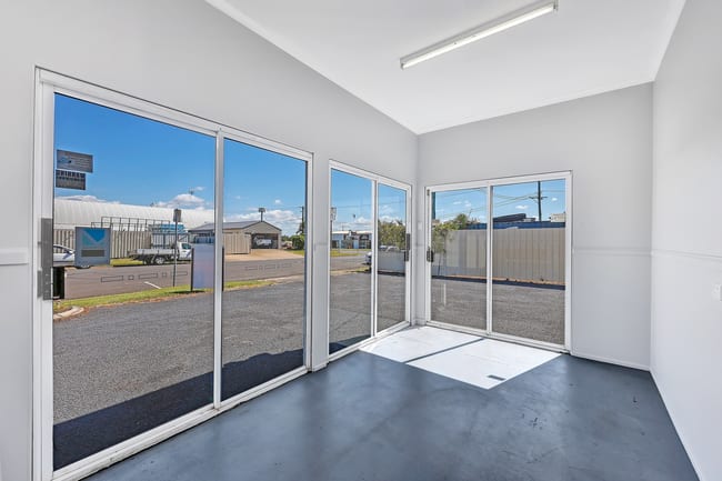 1 Tomlinson Street Bundaberg East QLD 4670 1 Tomlinson Street Bundaberg East QLD 4670