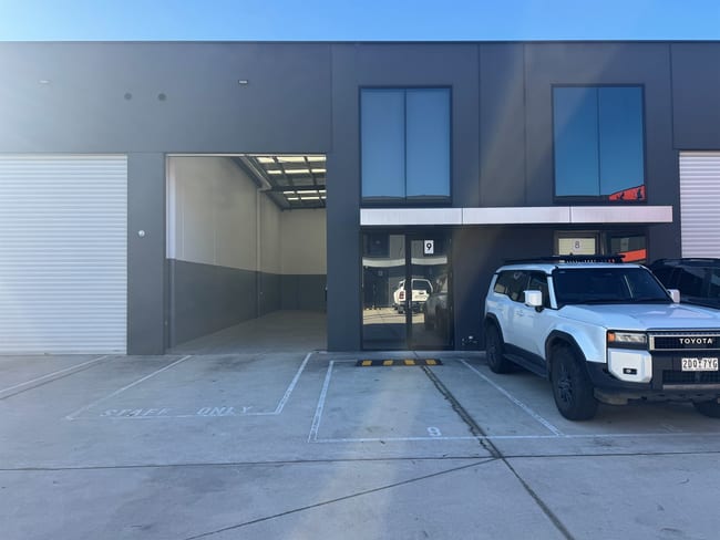 9/54 Merrindale Drive Croydon South VIC 3136