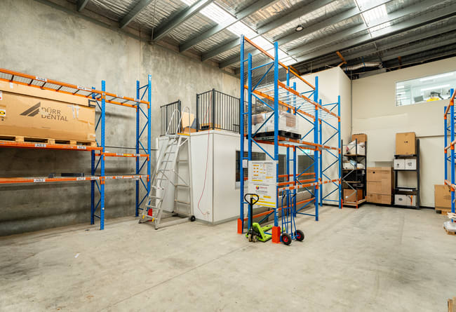 7 / 42 Sabre Drive Port Melbourne VIC 3207 7 / 42 Sabre Drive Port Melbourne VIC 3207