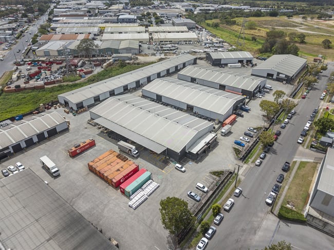 4 & 5/50 Raubers Road Banyo QLD 4014 4 & 5/50 Raubers Road Banyo QLD 4014