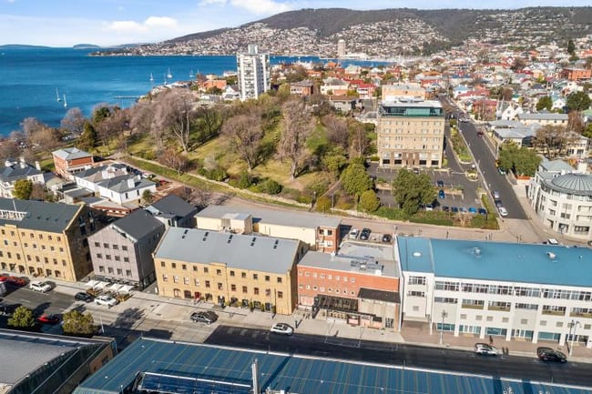 Level 2 Suite 1/13-17 Castray Esplanade Battery Point TAS 7004