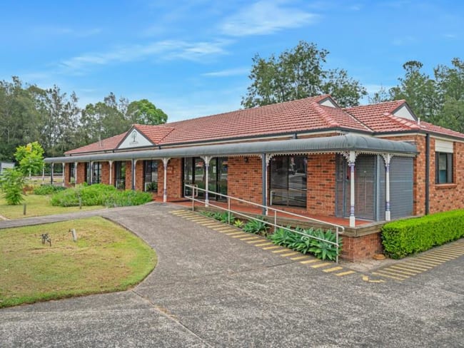 2 - 6 Renwick Street Wyoming NSW 2250