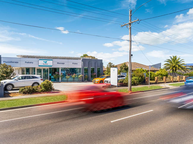1046 Howitt Street Wendouree VIC 3355 1046 Howitt Street Wendouree VIC 3355