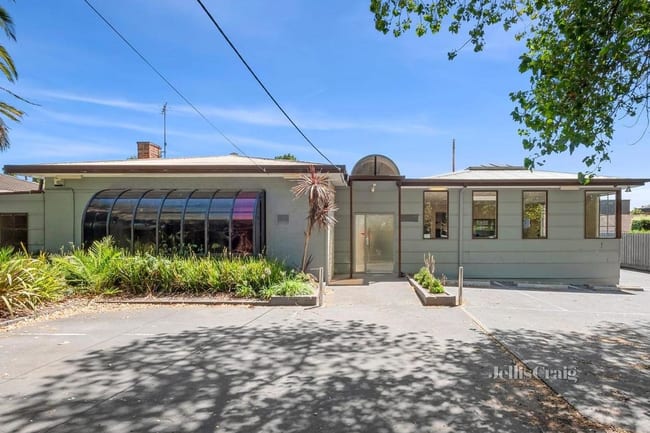 255 Pakington Street Newtown VIC 3220 255 Pakington Street Newtown VIC 3220
