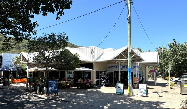 6 Pacific Drive Horseshoe Bay QLD 4819