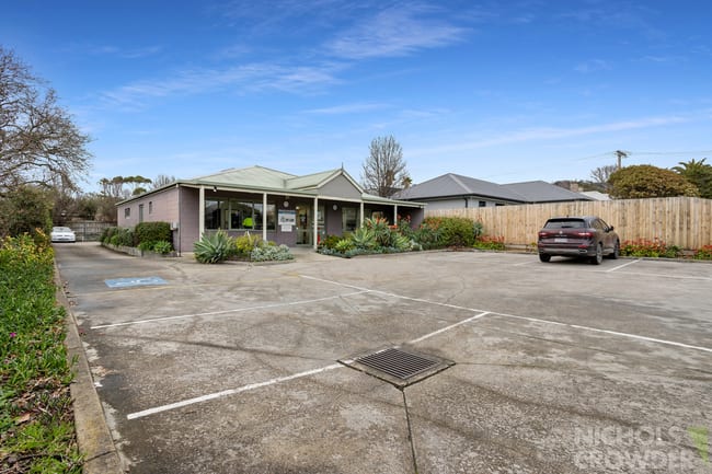 27 McCulloch Street Dromana VIC 3936 27 McCulloch Street Dromana VIC 3936
