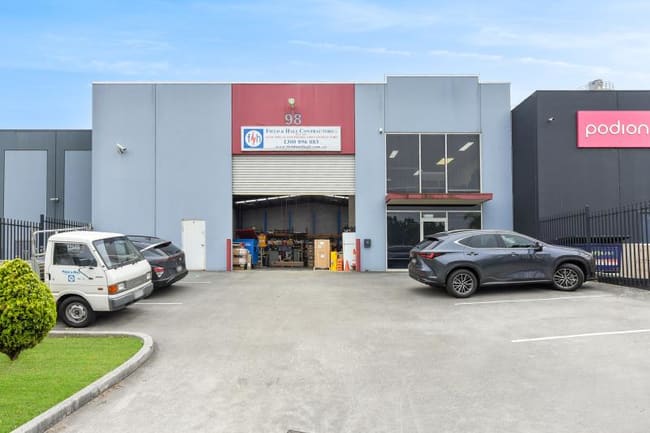 98 Wedgewood Road Hallam VIC 3803 98 Wedgewood Road Hallam VIC 3803
