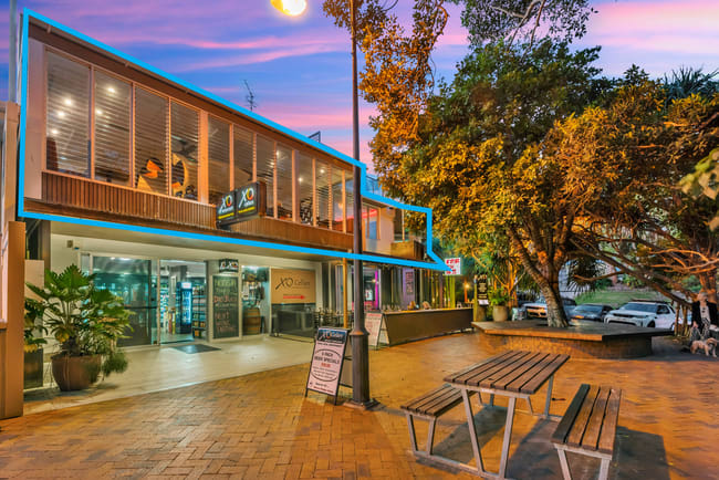 5 & 6/56 Duke Street Sunshine Beach QLD 4567 5 & 6/56 Duke Street Sunshine Beach QLD 4567
