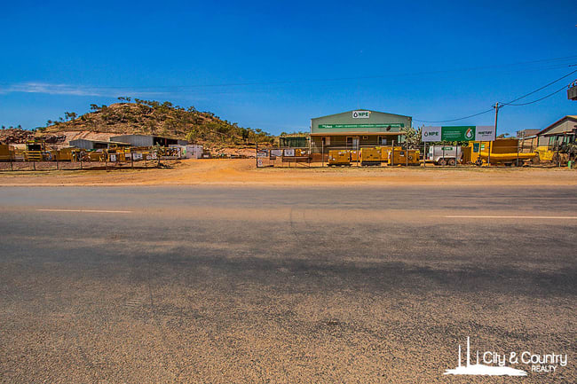 19 Ryan Road Mount Isa QLD 4825 19 Ryan Road Mount Isa QLD 4825