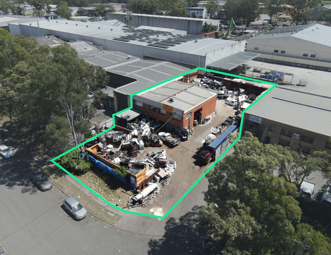 12 Jumal Place Smithfield NSW 2164 12 Jumal Place Smithfield NSW 2164