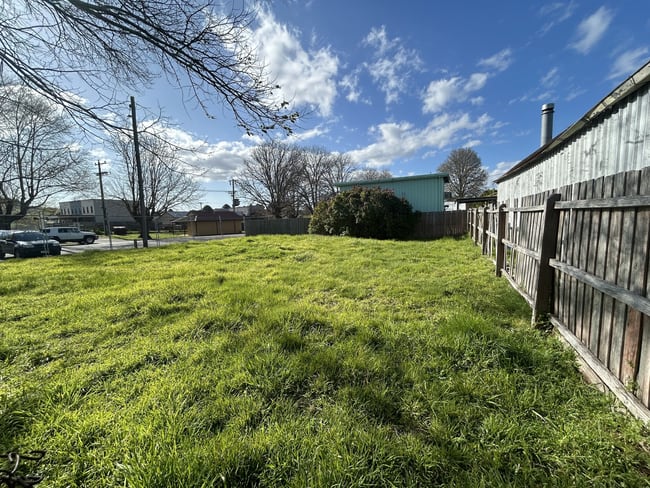 24 Market Street Trentham VIC 3458