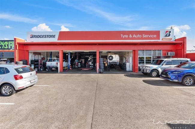 86 Tingal Road Wynnum QLD 4178 86 Tingal Road Wynnum QLD 4178
