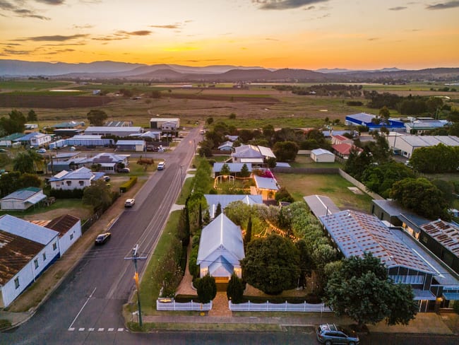 87 George Street Kalbar QLD 4309 87 George Street Kalbar QLD 4309