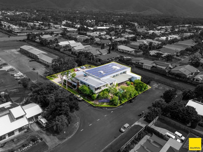 17 Cayley Street Trinity Beach QLD 4879 17 Cayley Street Trinity Beach QLD 4879