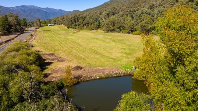 Great Alpine Road Smoko VIC 3741