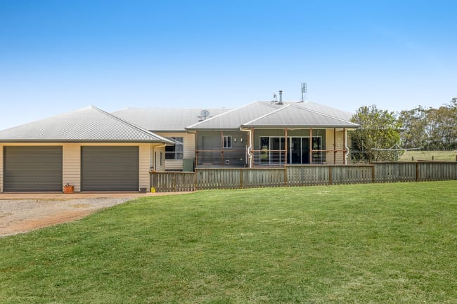 13 Rodeo Drive Meringandan QLD 4352 13 Rodeo Drive Meringandan QLD 4352
