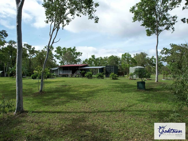 115 Solander Rd Cooktown QLD 4895 115 Solander Rd Cooktown QLD 4895