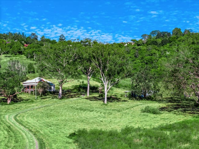 227 Valley View Drive Lismore Heights NSW 2480 227 Valley View Drive Lismore Heights NSW 2480