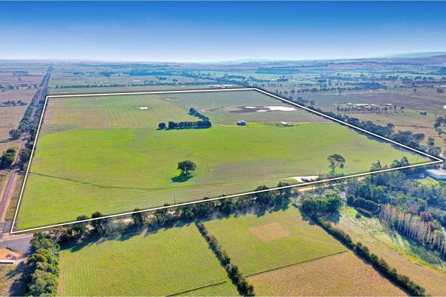 215 Bairnsdale-Dargo Road Hillside VIC 3875 215 Bairnsdale-Dargo Road Hillside VIC 3875