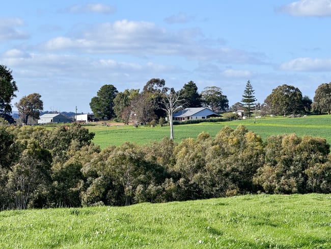 184 Blechynden Road Dinninup WA 6244 184 Blechynden Road Dinninup WA 6244