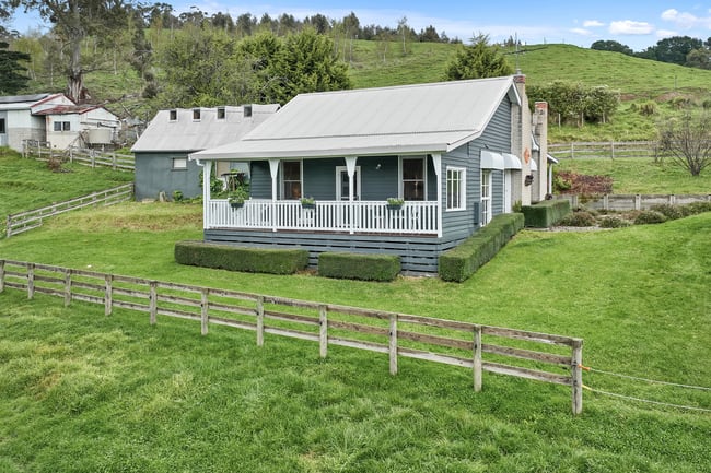 399 Yarragon Leongatha Road Yarragon South VIC 3823 399 Yarragon Leongatha Road Yarragon South VIC 3823