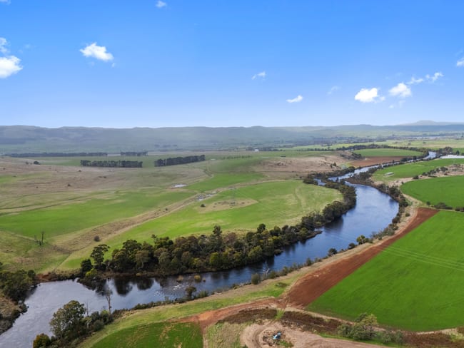 . Lake Repulse Road Ouse TAS 7140 . Lake Repulse Road Ouse TAS 7140