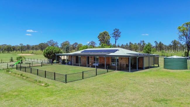 98 Orchard Road Loch Lomond QLD 4370 98 Orchard Road Loch Lomond QLD 4370