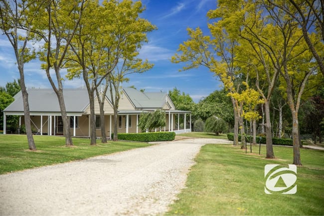 30 Sanders Road Garfield North VIC 3814